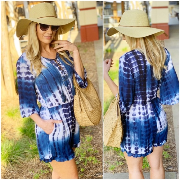 ✨Blue tie dye lace up romper - Picture 2 of 4
